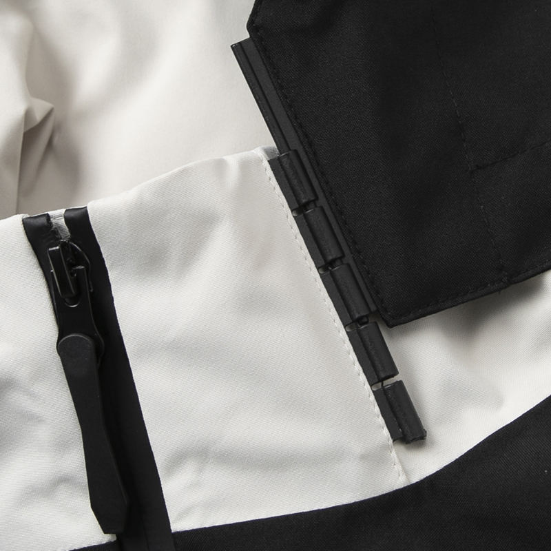 Men’s High-Performance Waterproof Hiking Jacket